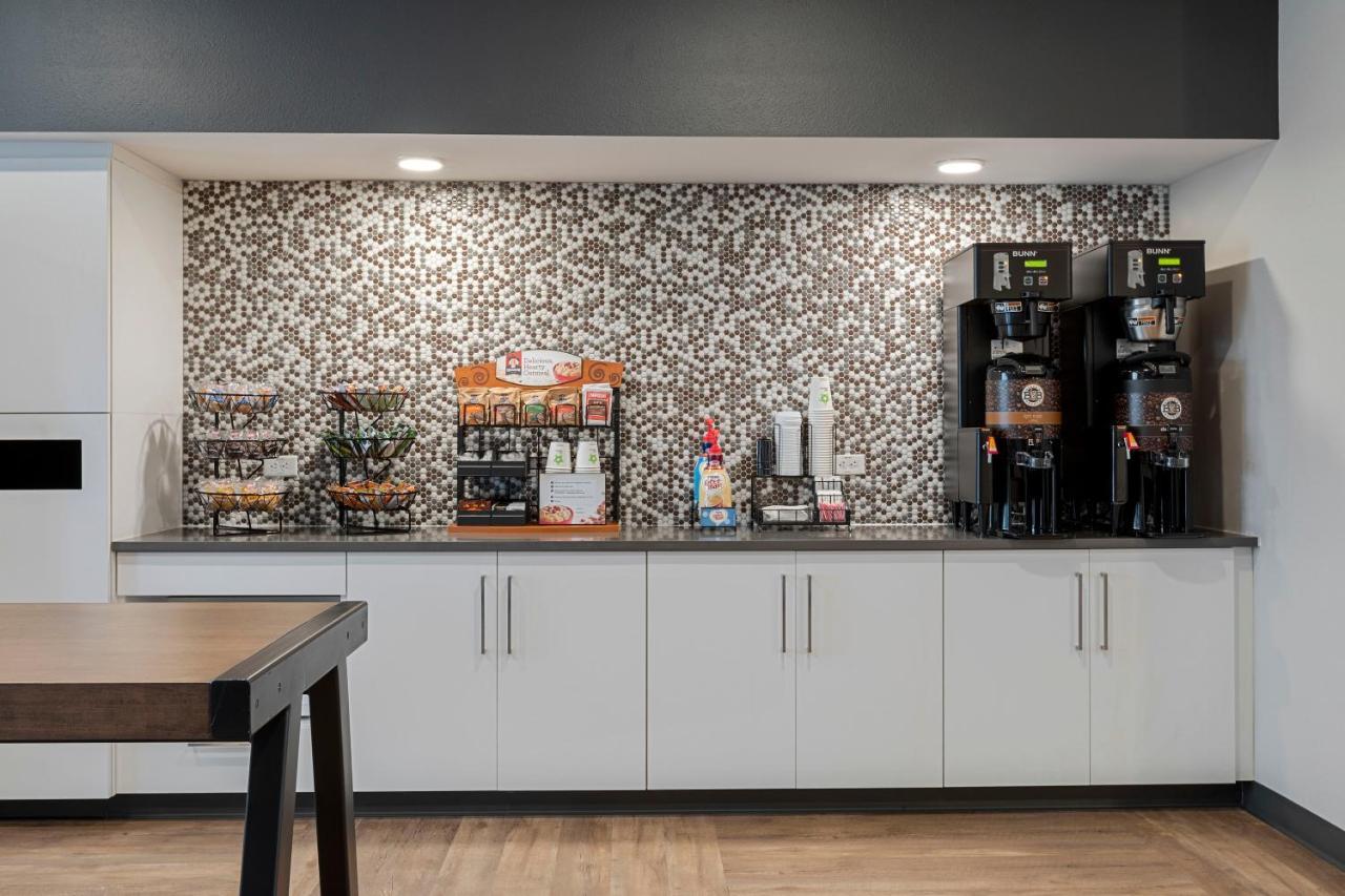 Extended Stay America Premier Suites - Tampa - Fairgrounds - Casino Екстер'єр фото