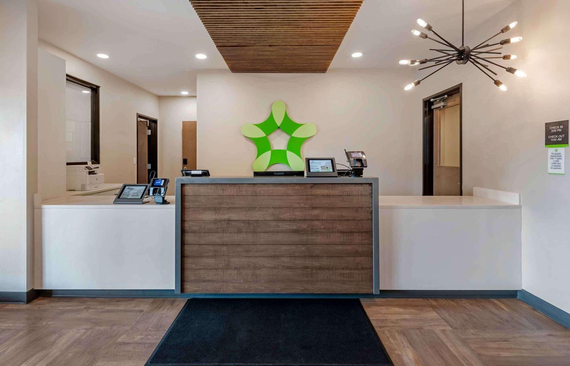 Extended Stay America Premier Suites - Tampa - Fairgrounds - Casino Екстер'єр фото