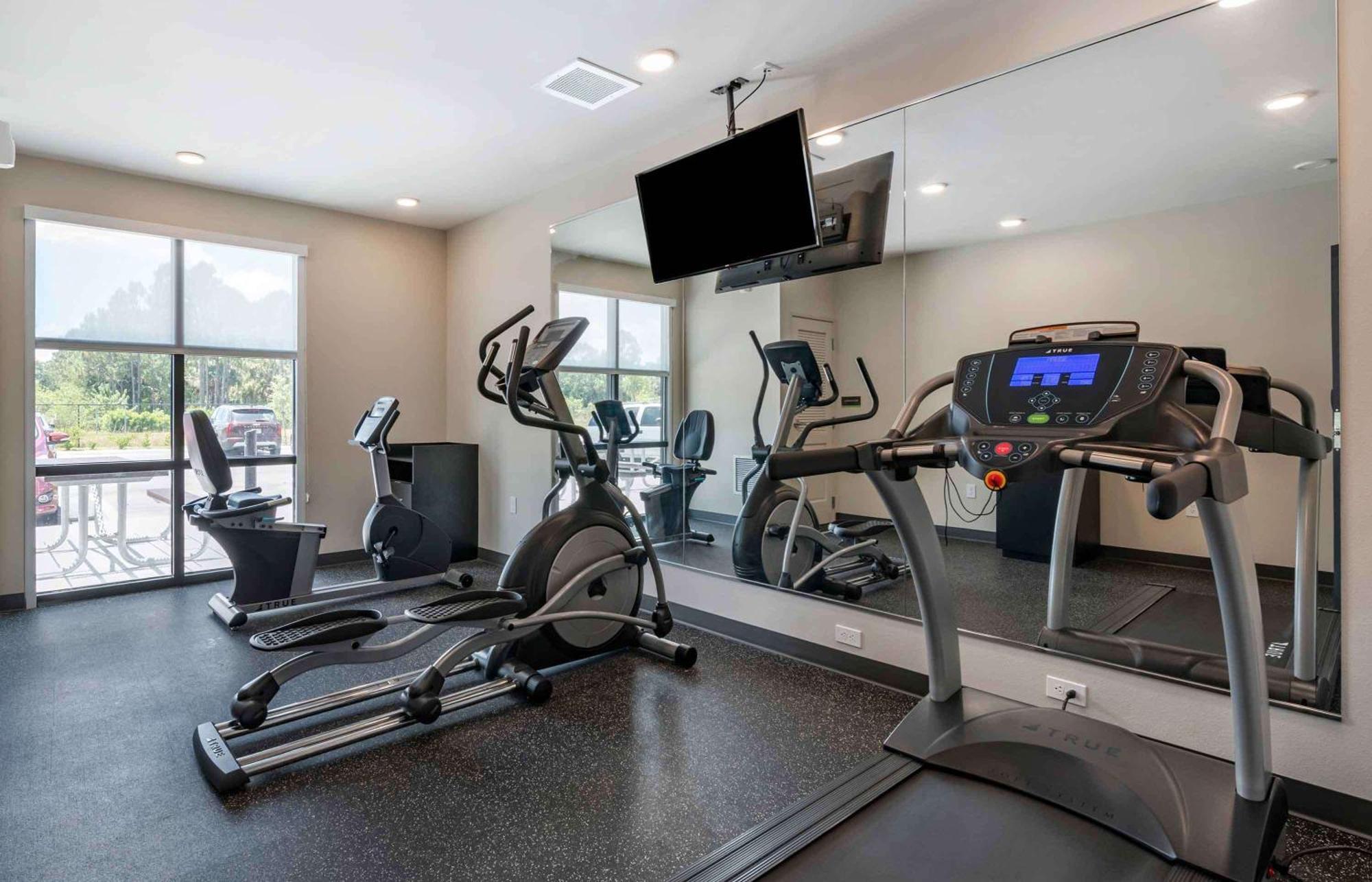 Extended Stay America Premier Suites - Tampa - Fairgrounds - Casino Екстер'єр фото